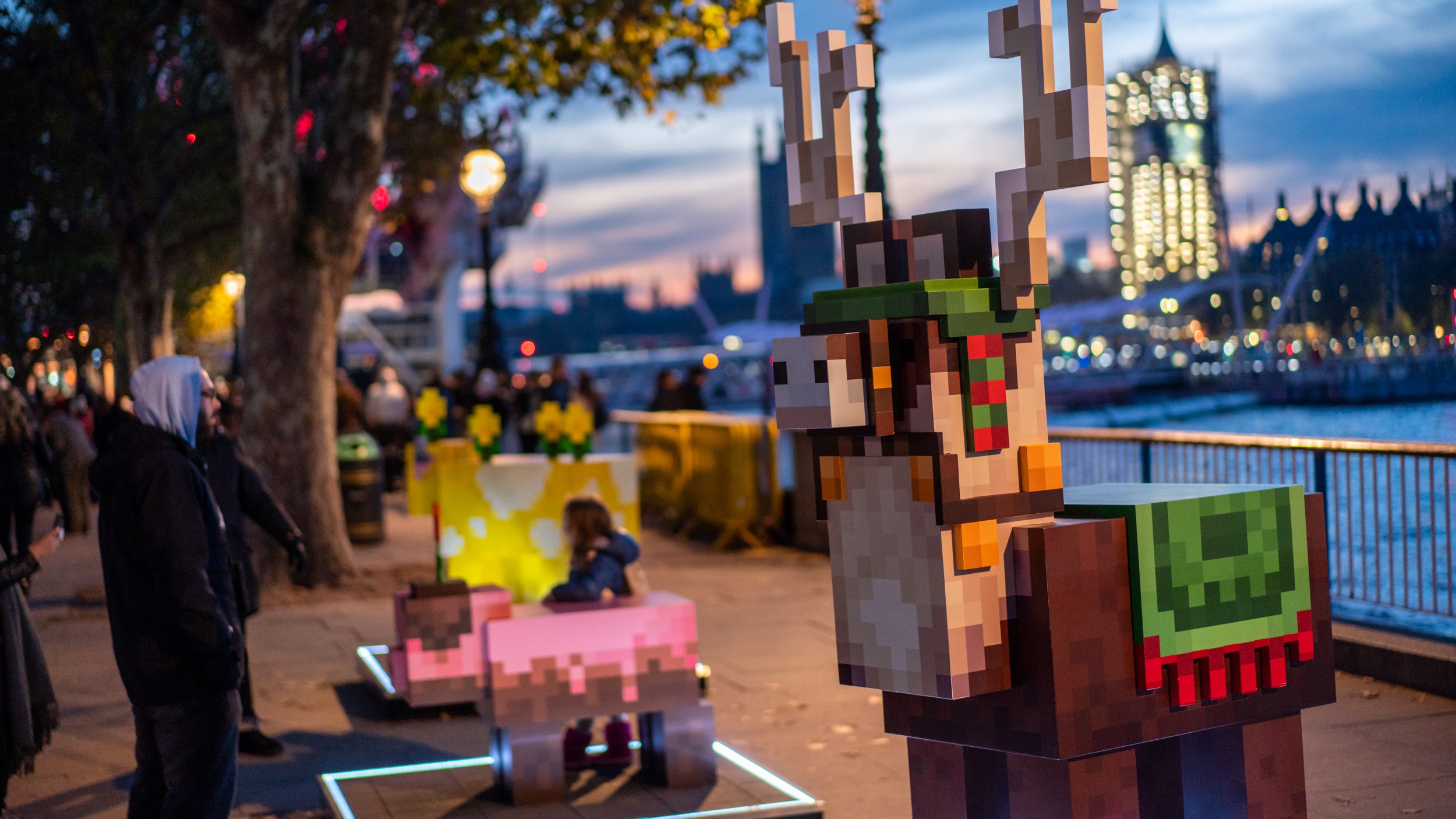 Mobs in the Park_Hero